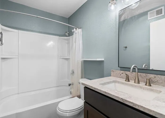 Newly Renovated Unit In Spfld #202 Springfield