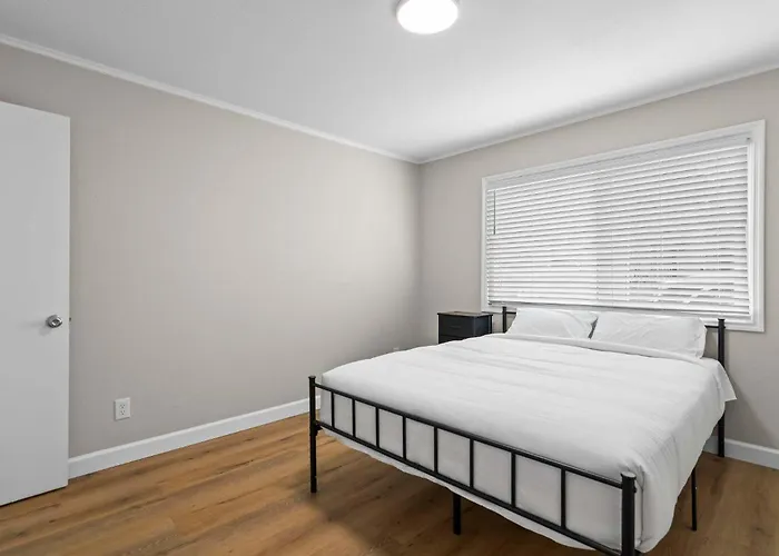 Newly Renovated Unit In Spfld #202 Appartement
